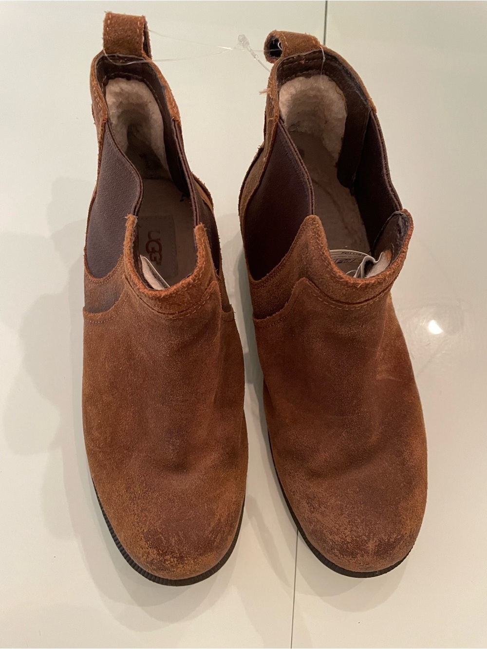 UGG Men's Chukka Suede Boots in Chestnut